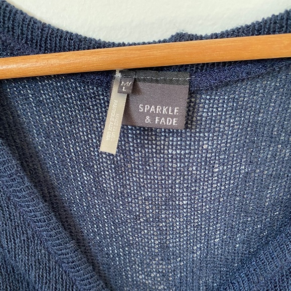 Navy sweater with chiffon sleeves - Picture 3 of 4